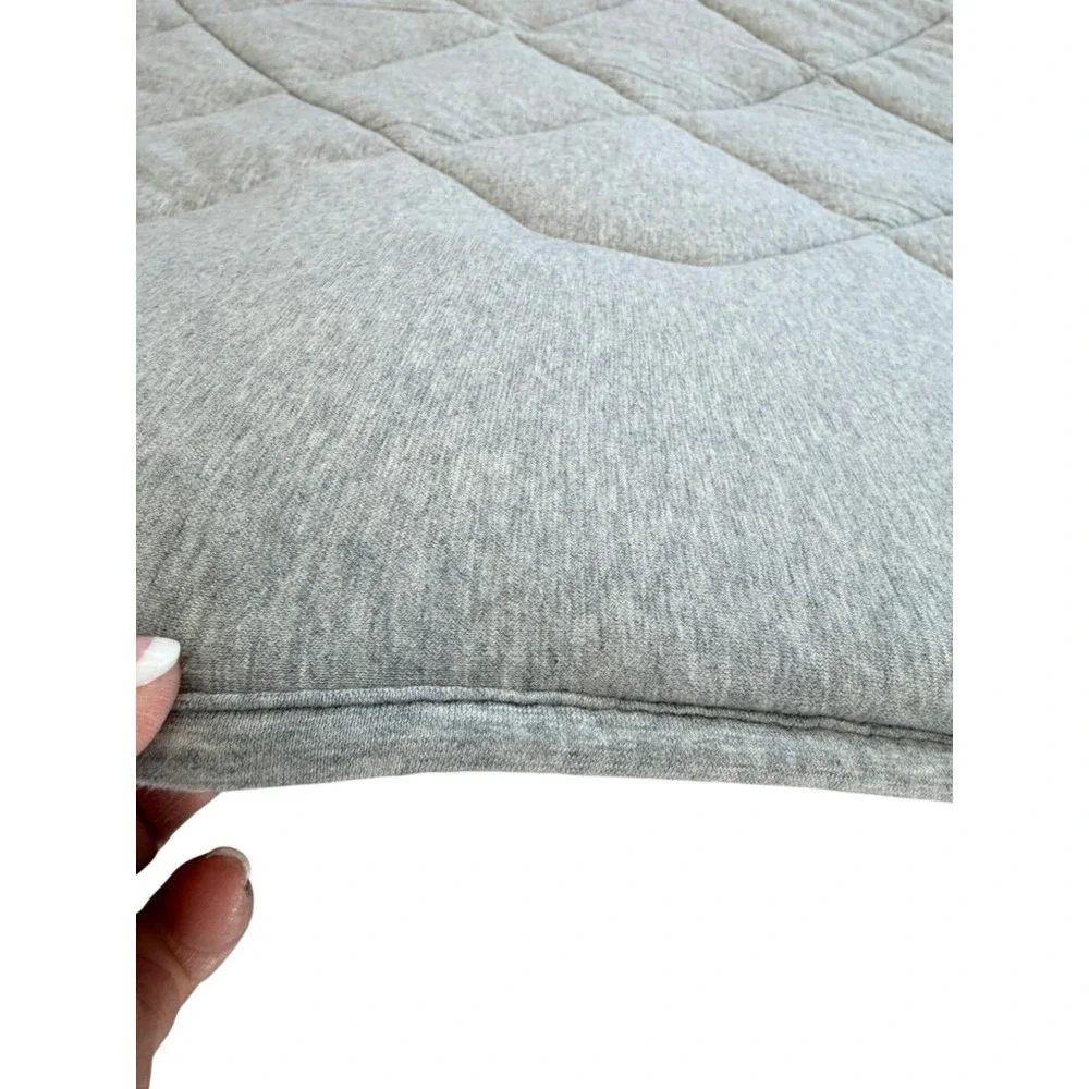 Gray Quilted Jersey Comforter Diamond Stitch Minimalist King 102x86 Heavy‎ Cozy